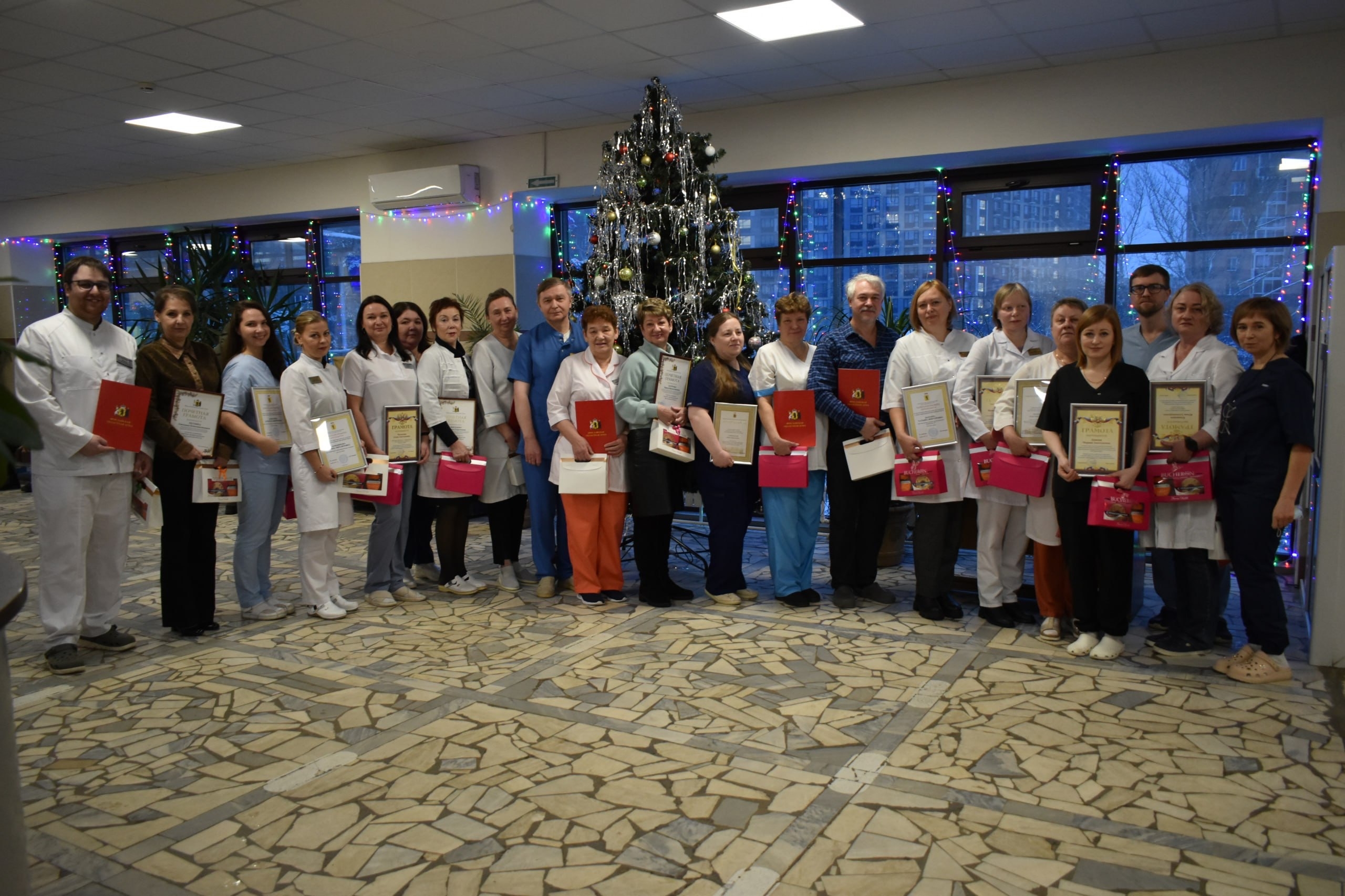 Торжественное награждение сотрудников ЯОКБ к Новому году!🎄🎉 Торжественное награждение сотрудников ЯОКБ к Новому году!🎄🎉