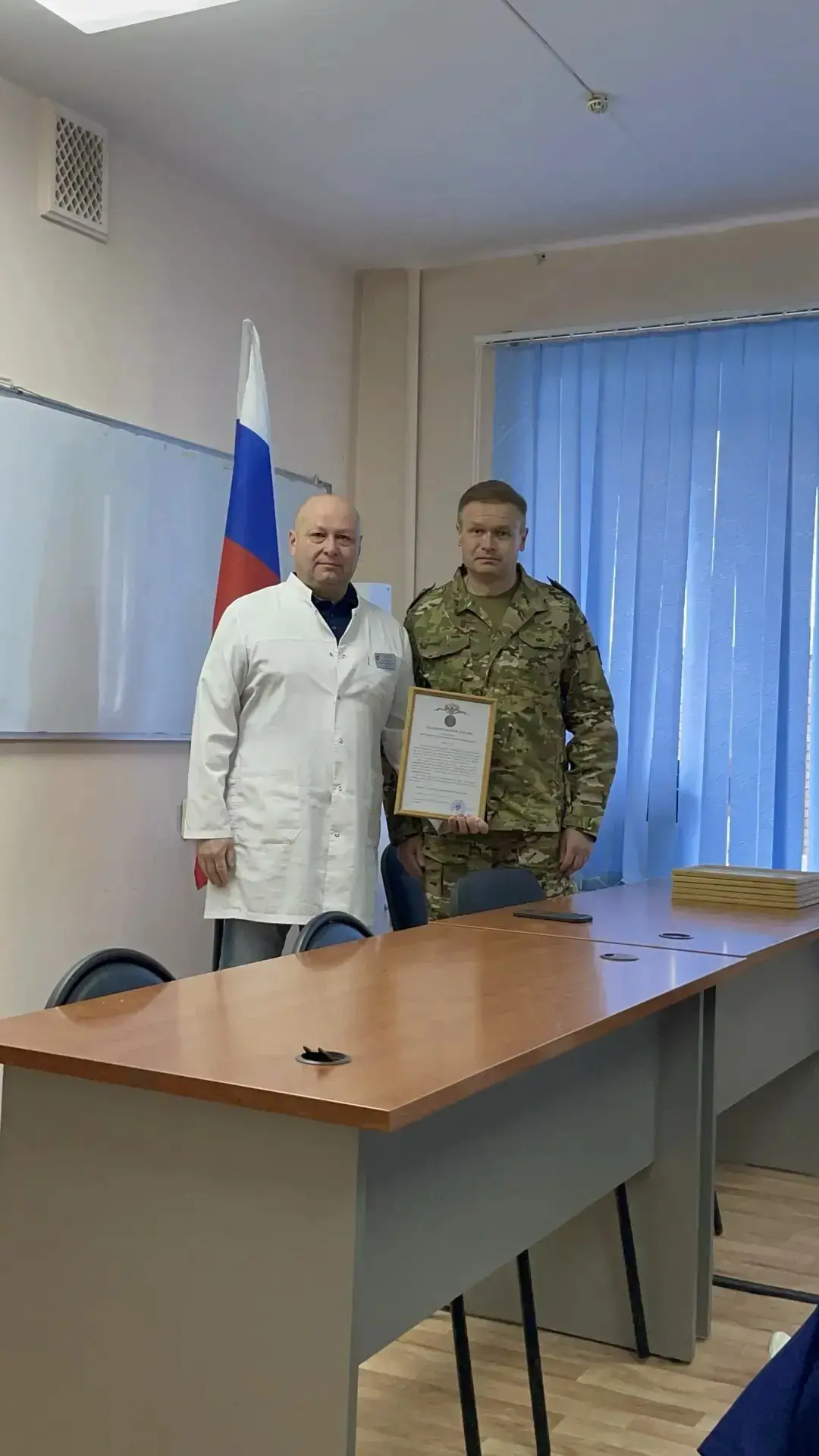 Фронт и тыл едины: вернувшийся с СВО кардиолог поблагодарил врачей ЯОКБ 🙏 Фронт и тыл едины: вернувшийся с СВО кардиолог поблагодарил врачей ЯОКБ 🙏